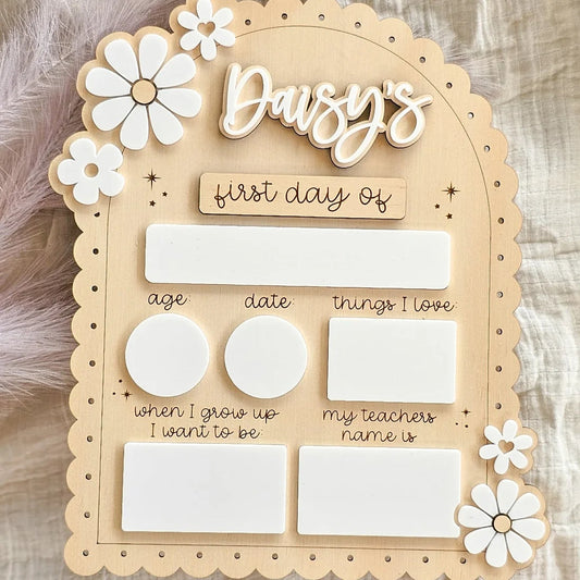 Scalloped Daisy First Day Last Day Board